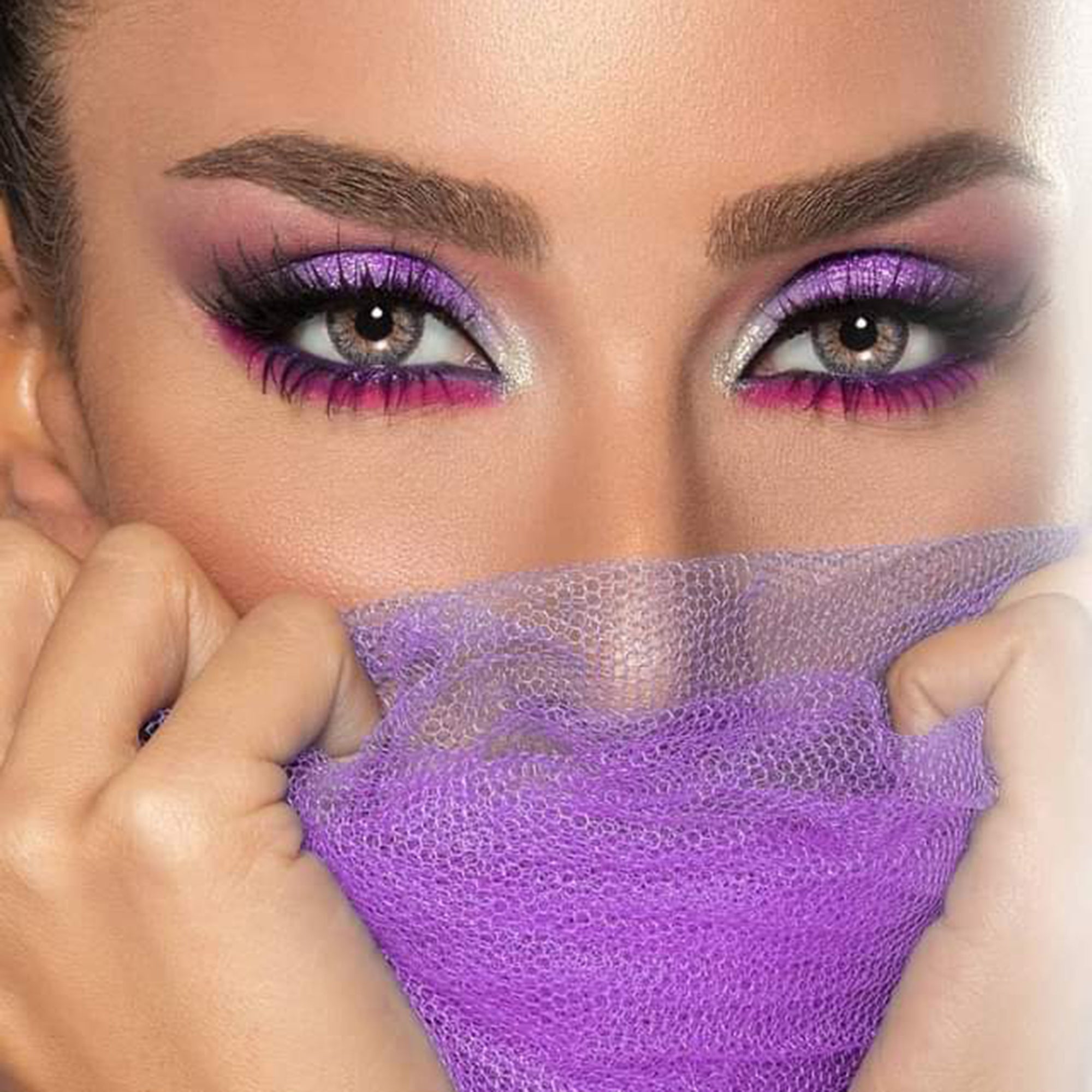 Contour Colored Contact Lenses