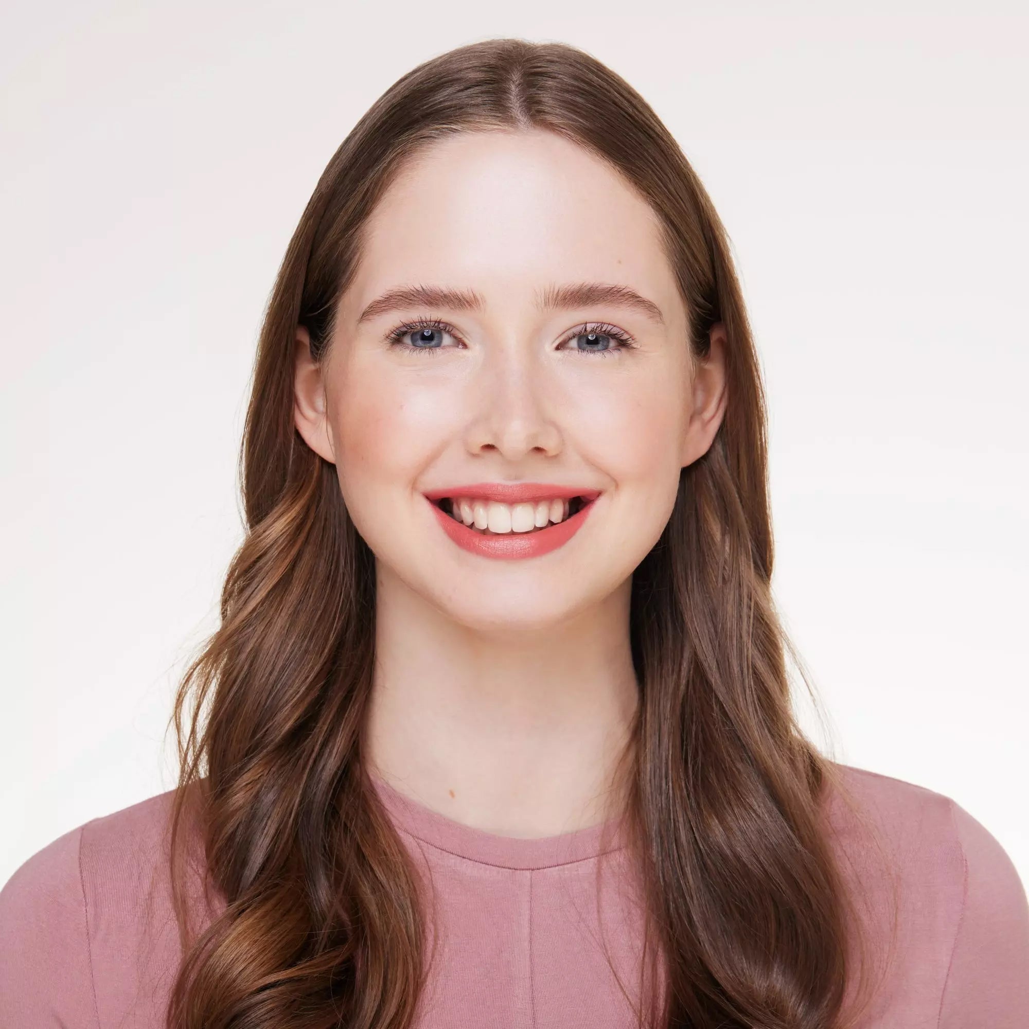 أحمر الشفاه هايدرا مطفي