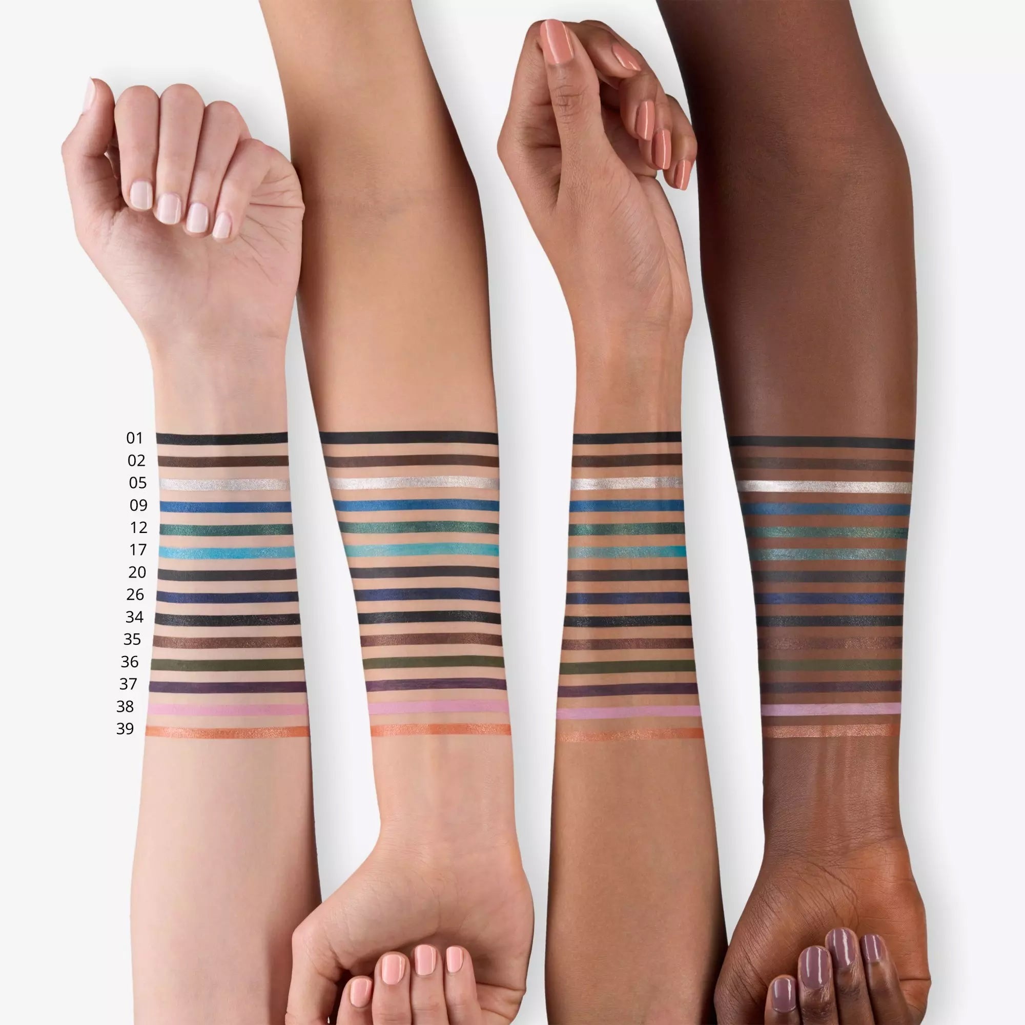 قلم تحديد العين يوم طويلاً