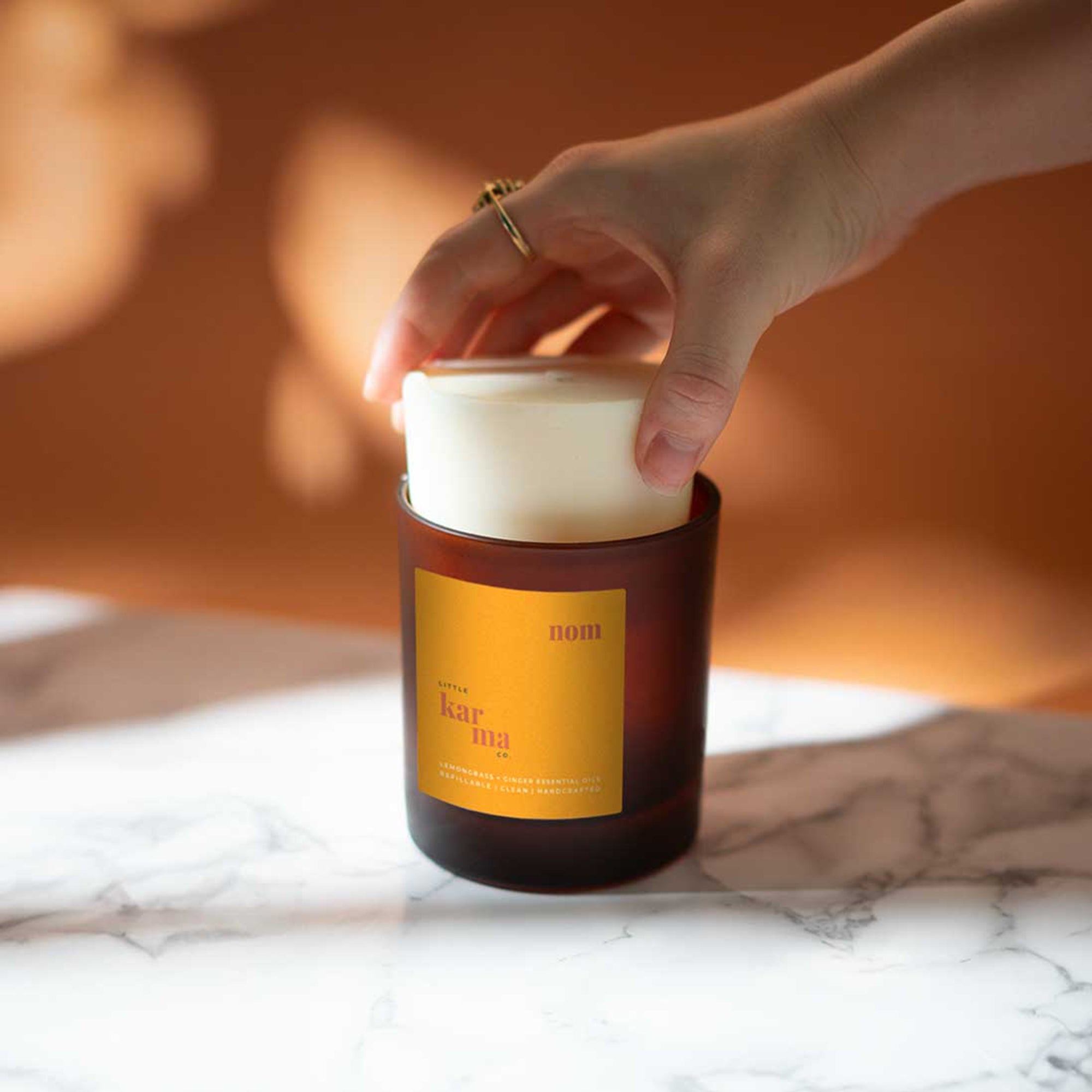 شمعة نووم لارج قابلة لإعادة التعبئة