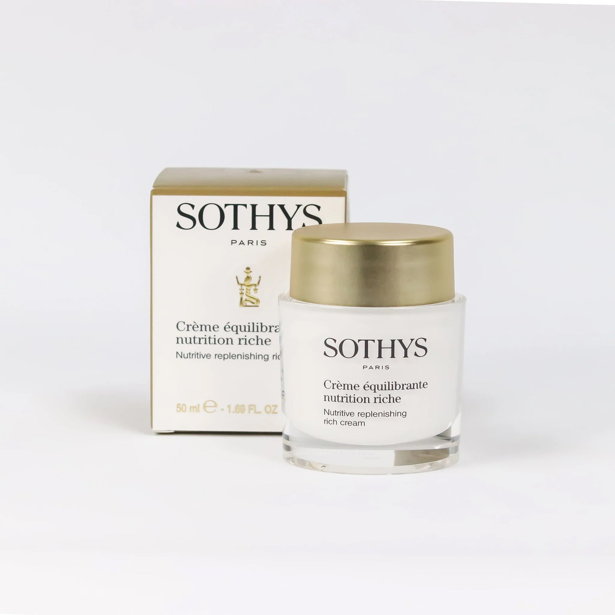 كريم غني نيوتريتف لتغذية البشرة