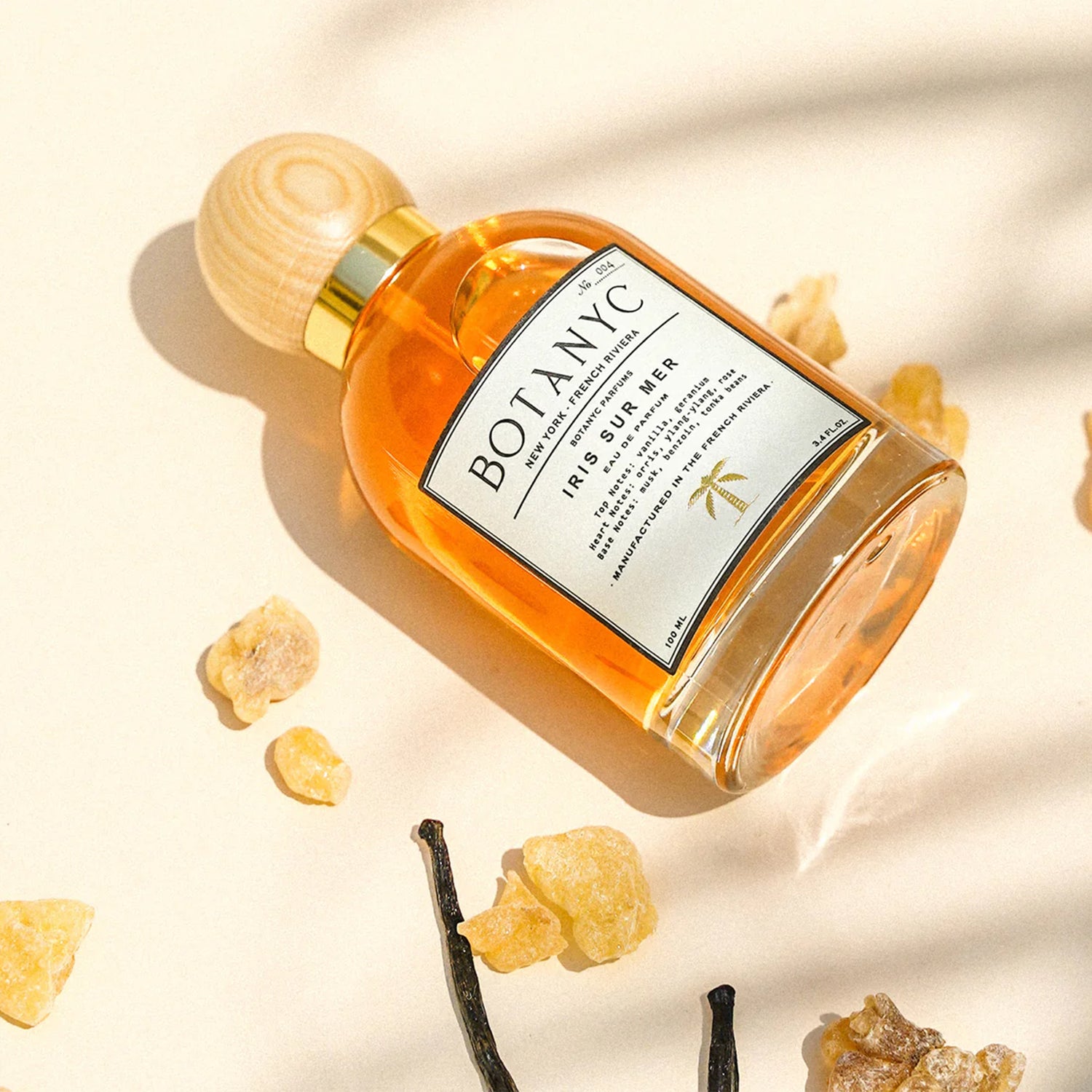 عطر نمبر.004 آيريس سور مير أو دو بارفيوم