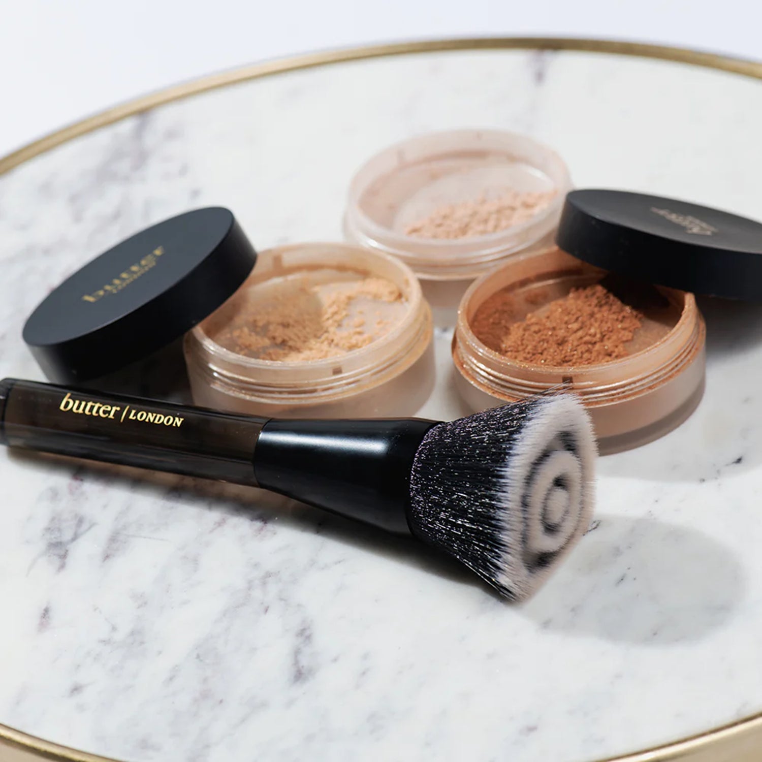 LumiMatte Blurring Finishing &amp; Setting Powder