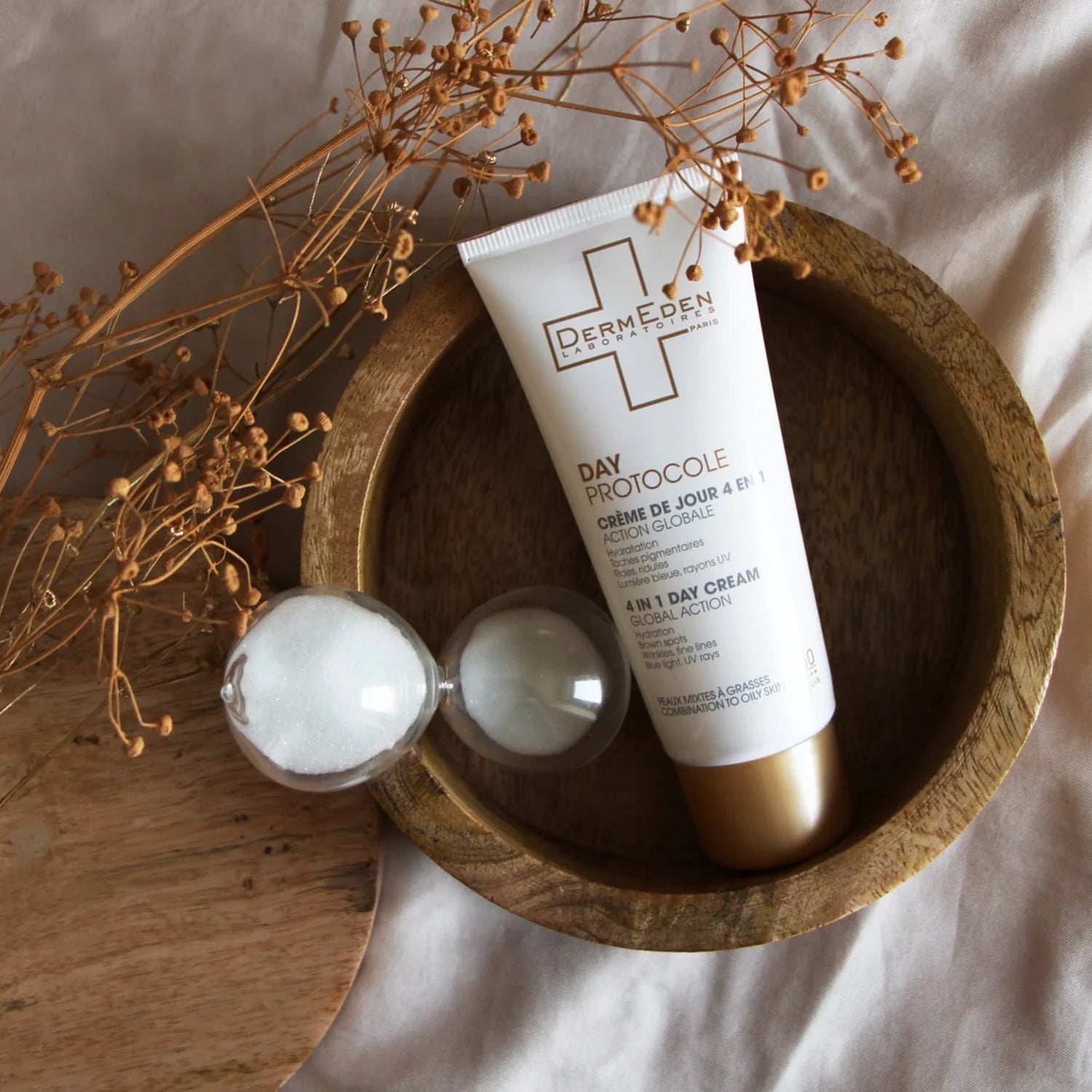 Day Protocole 4 In 1 Day Cream Global Action SPF50 For Oily Skin