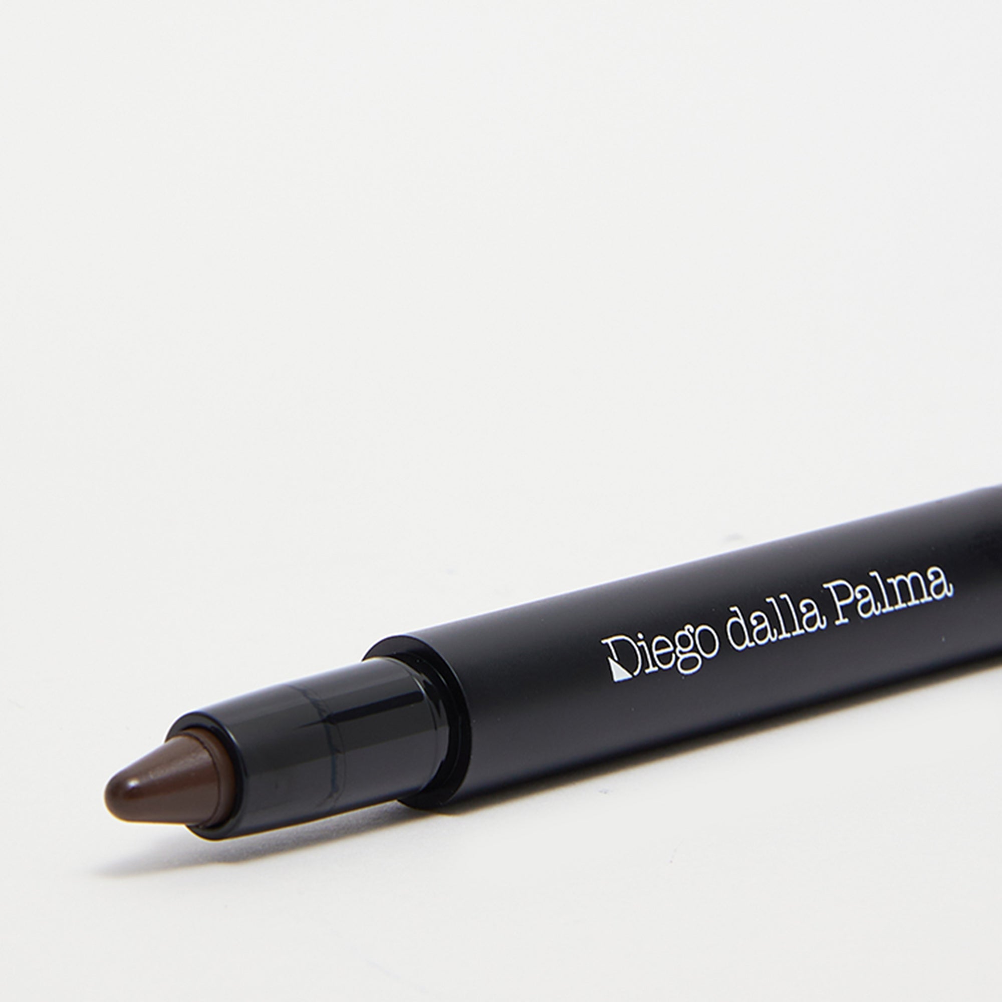 Makeupstudio Shadow Line Kajal Eyeliner