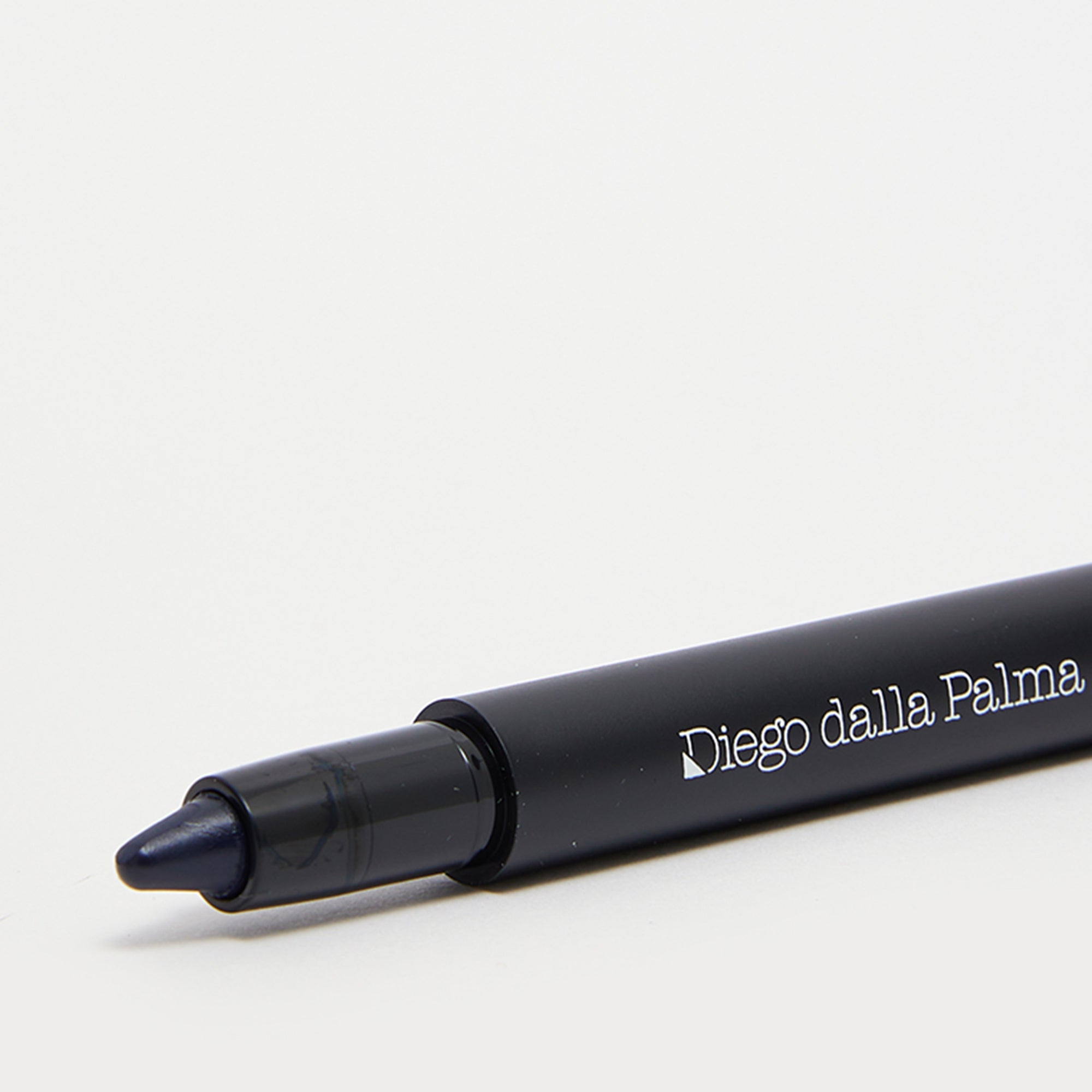 Makeupstudio Shadow Line Kajal Eyeliner