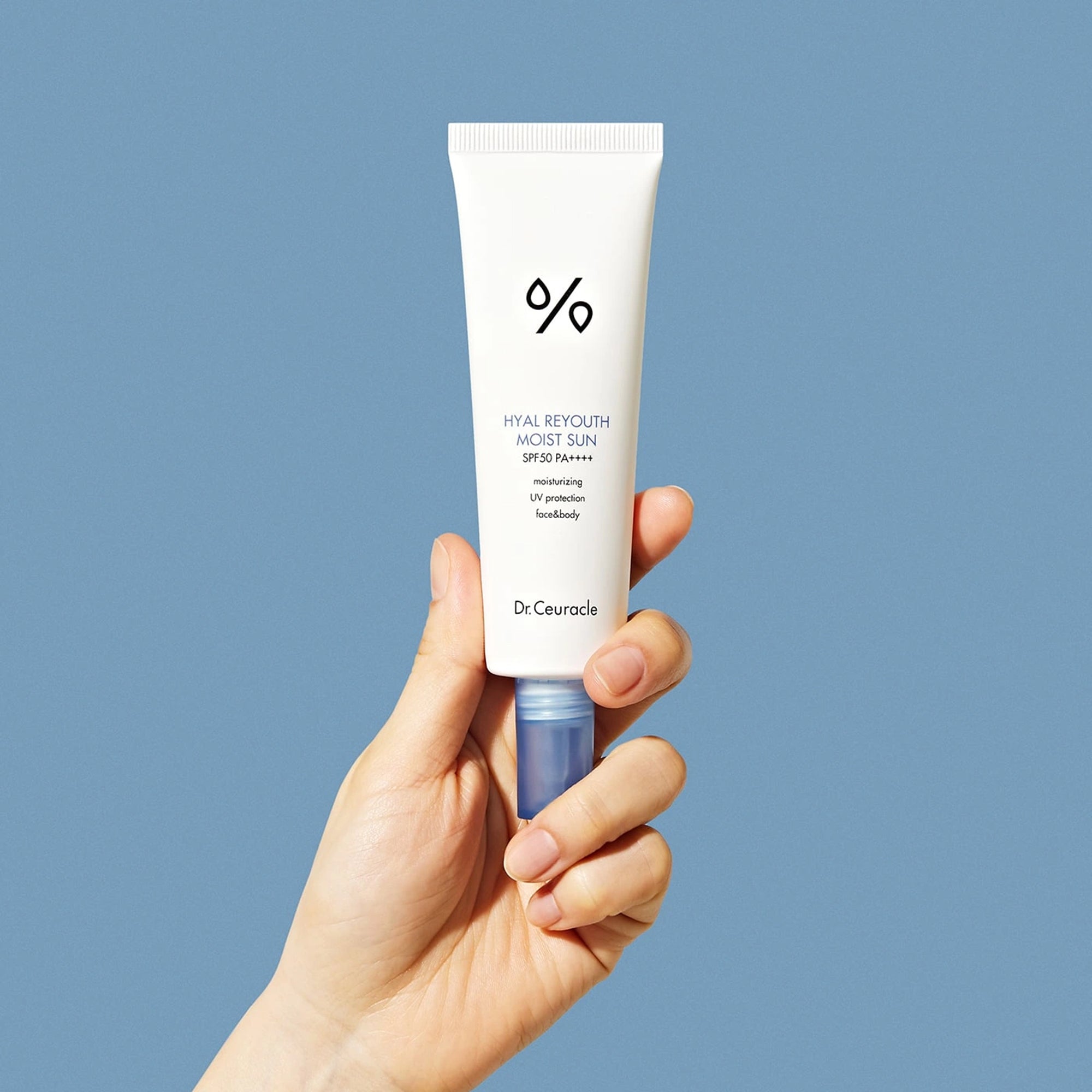 واقي شمس مع SPF 50+ هيال لتجديد وترطيب البشرة