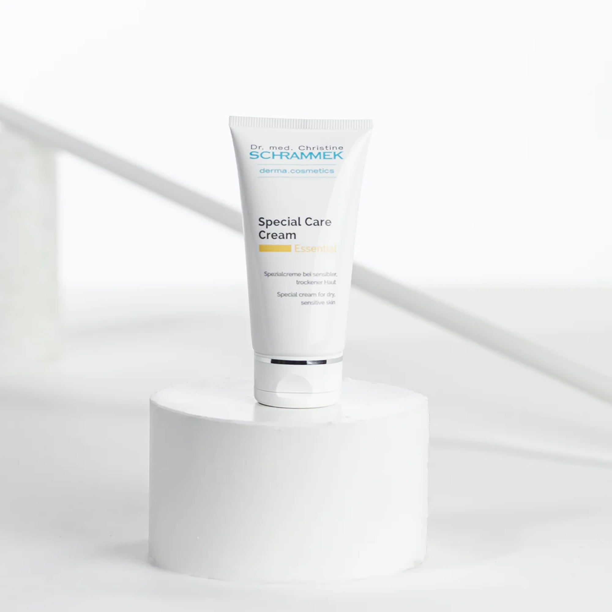 كريم العناية الخاصة