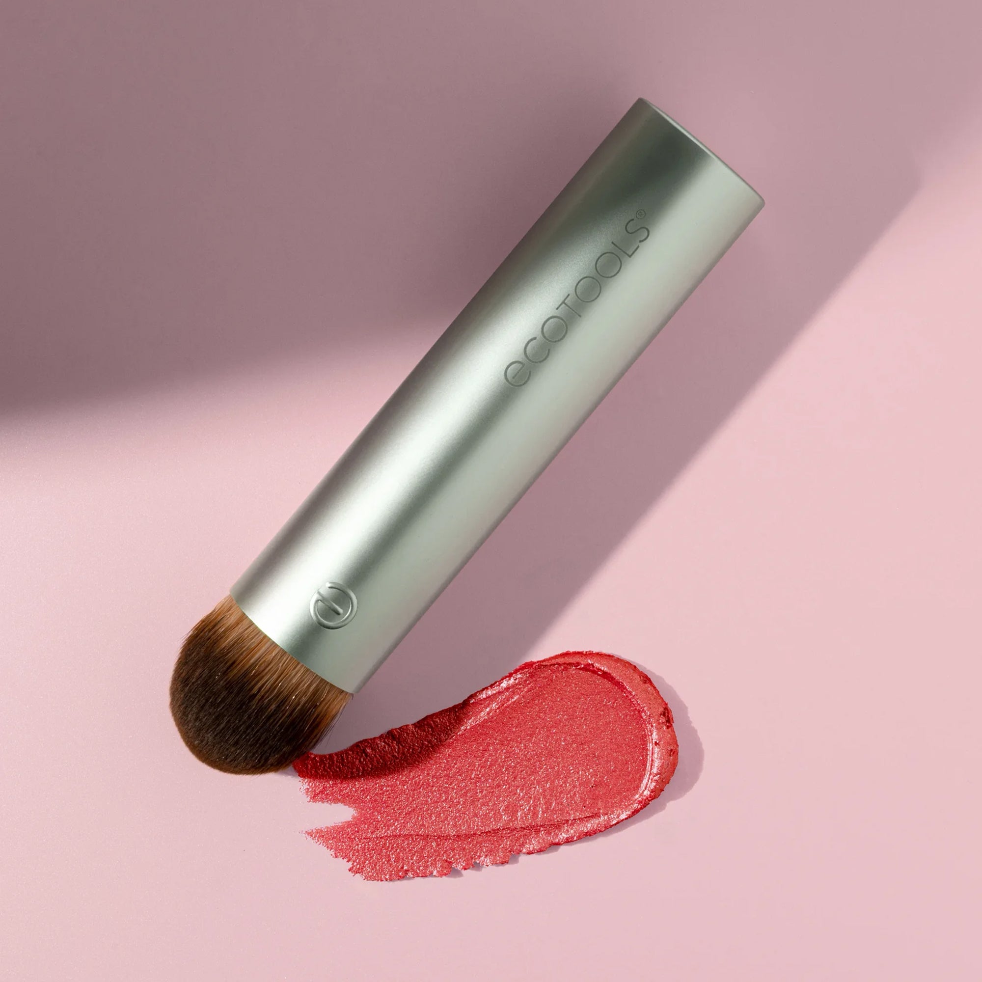 Flawless Blending Makeup Brush