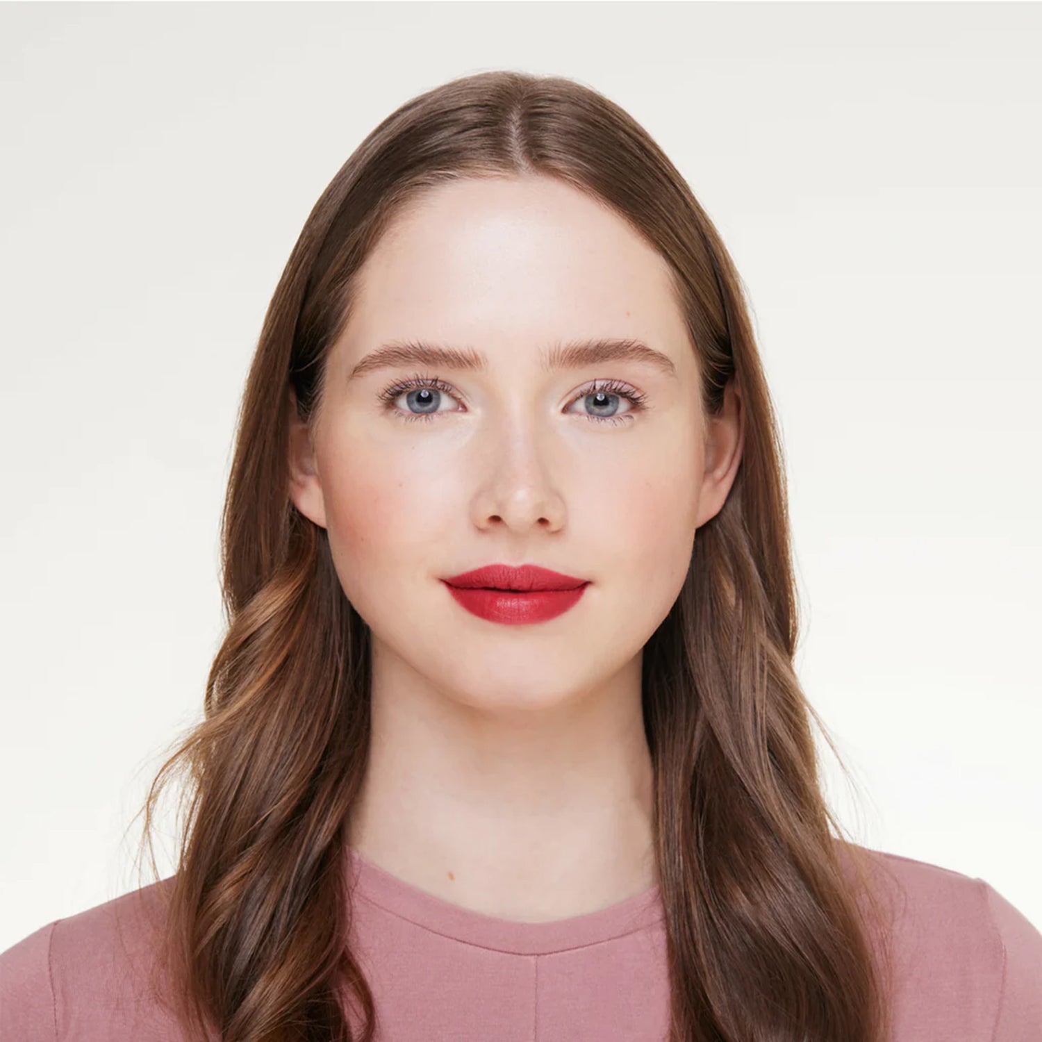 أحمر الشفاه هايدرا مطفي