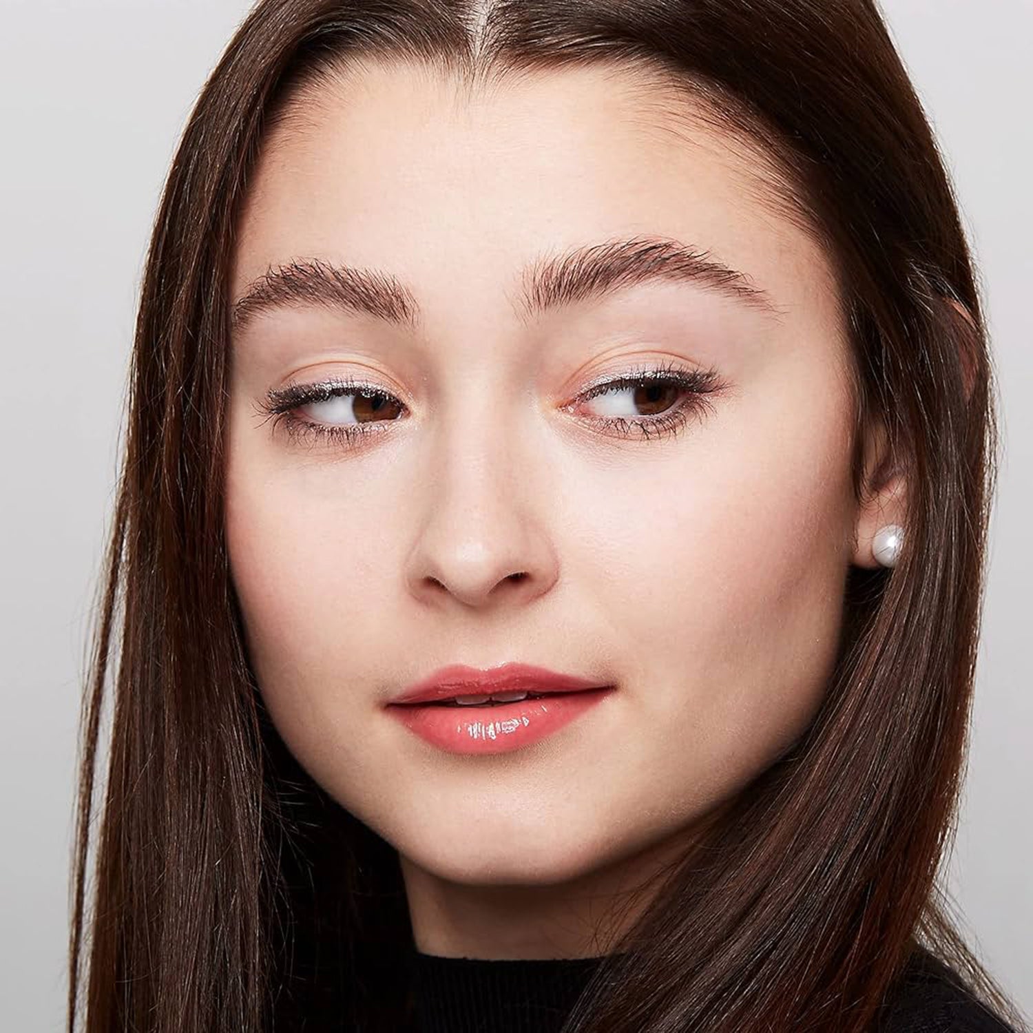 قلم تحديد العين يوم طويلاً 