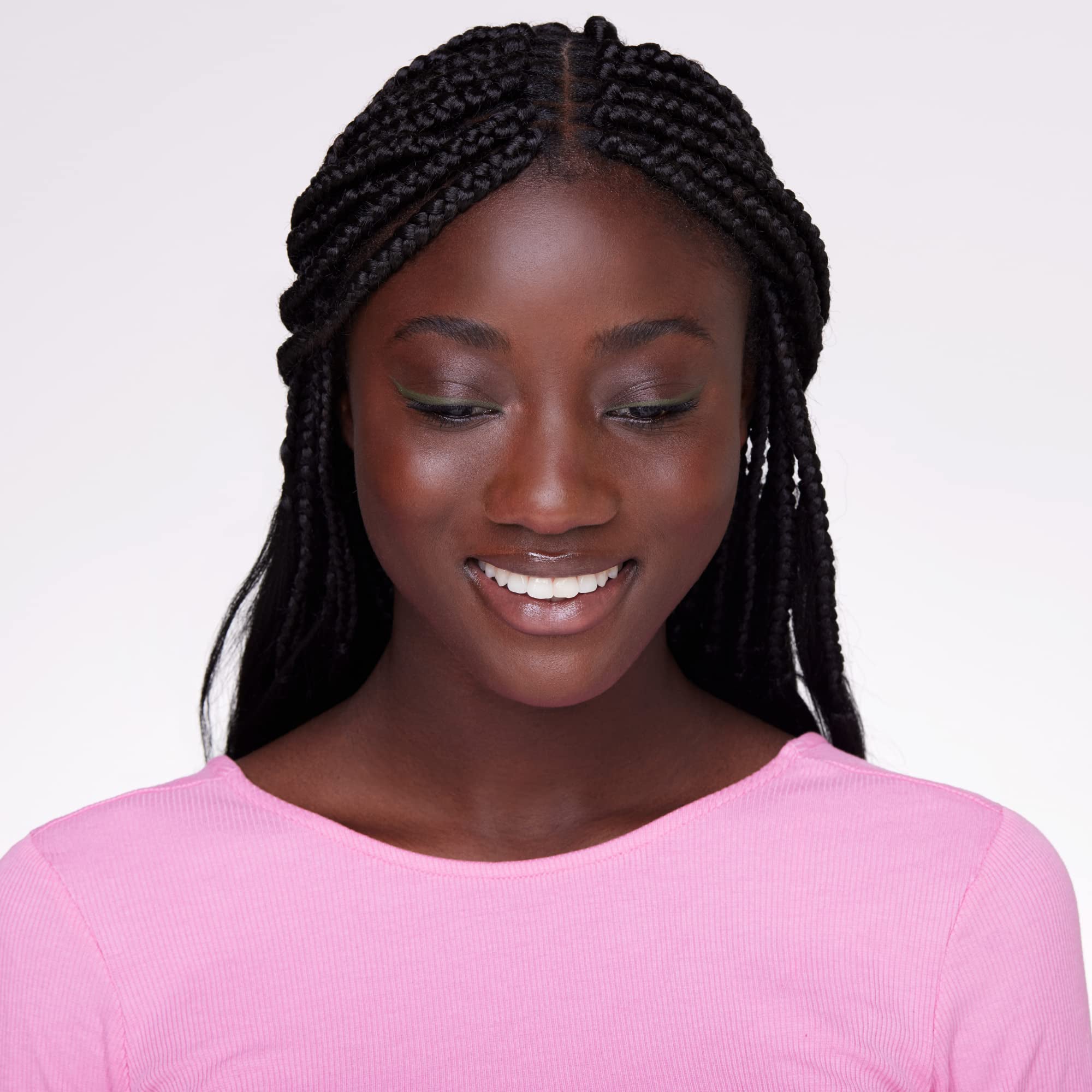 قلم تحديد العين يوم طويلاً 