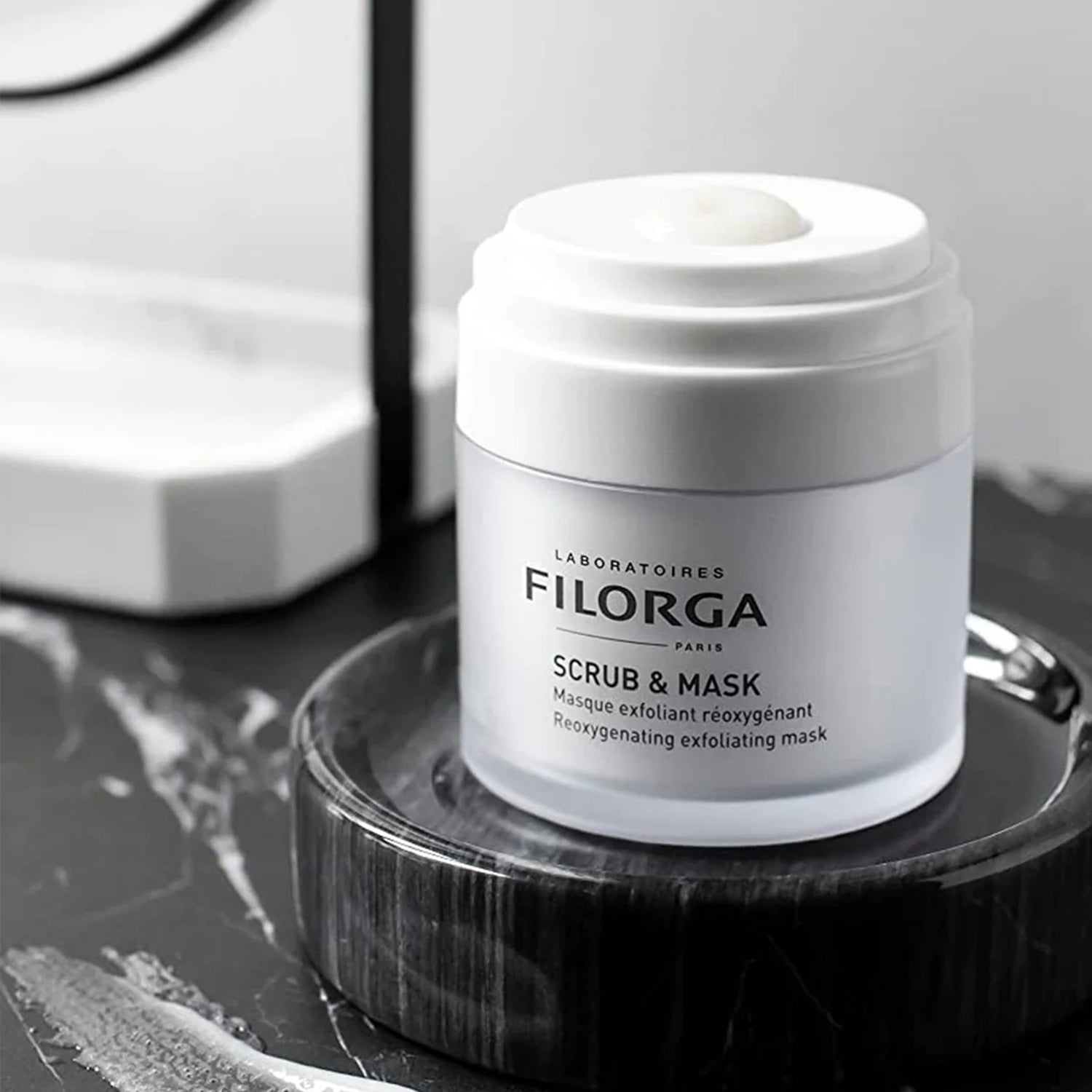 ماسك سكرب أند ماسك بالأكسجين لتقشير ومعالجة البشرة