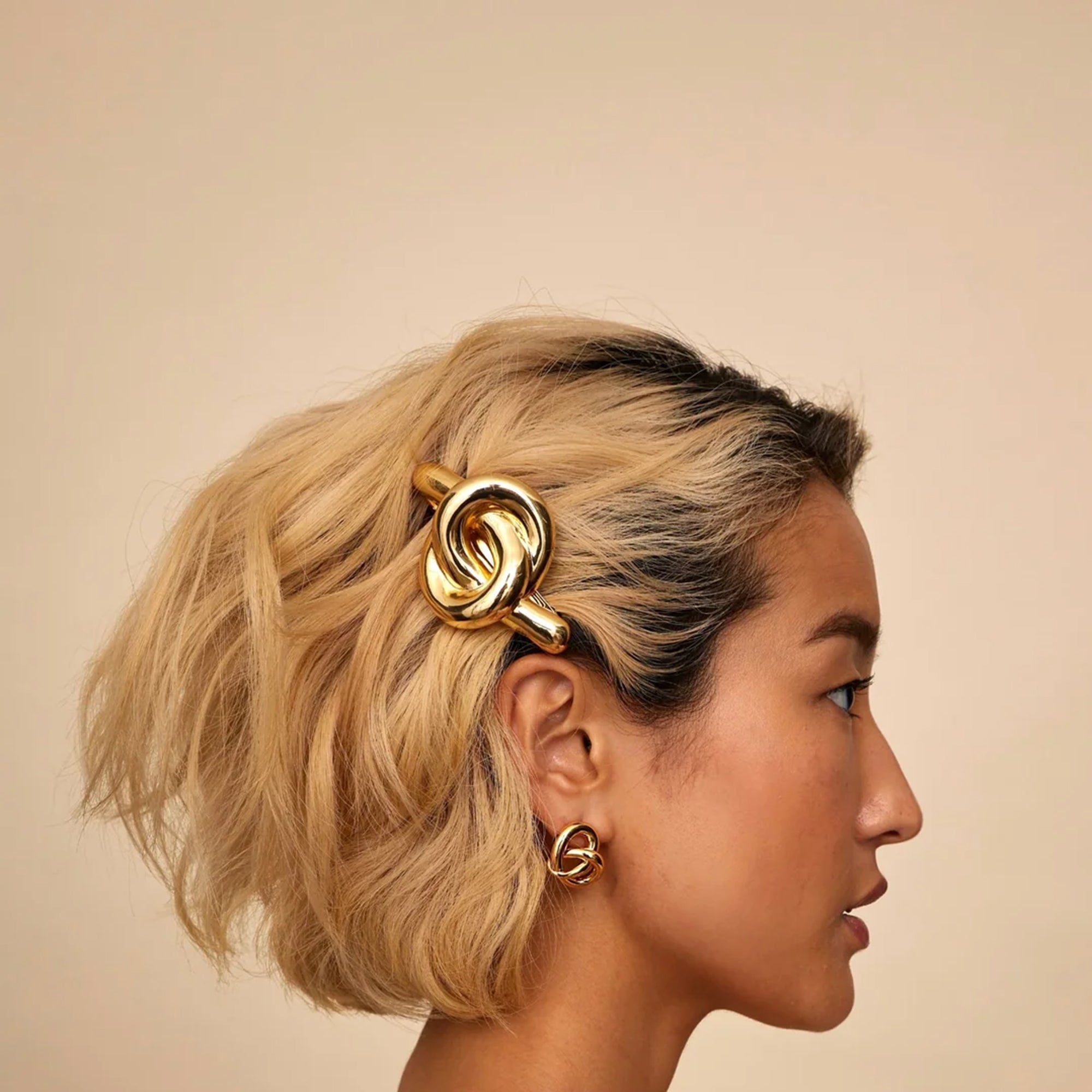 Glossy Knot Barrette