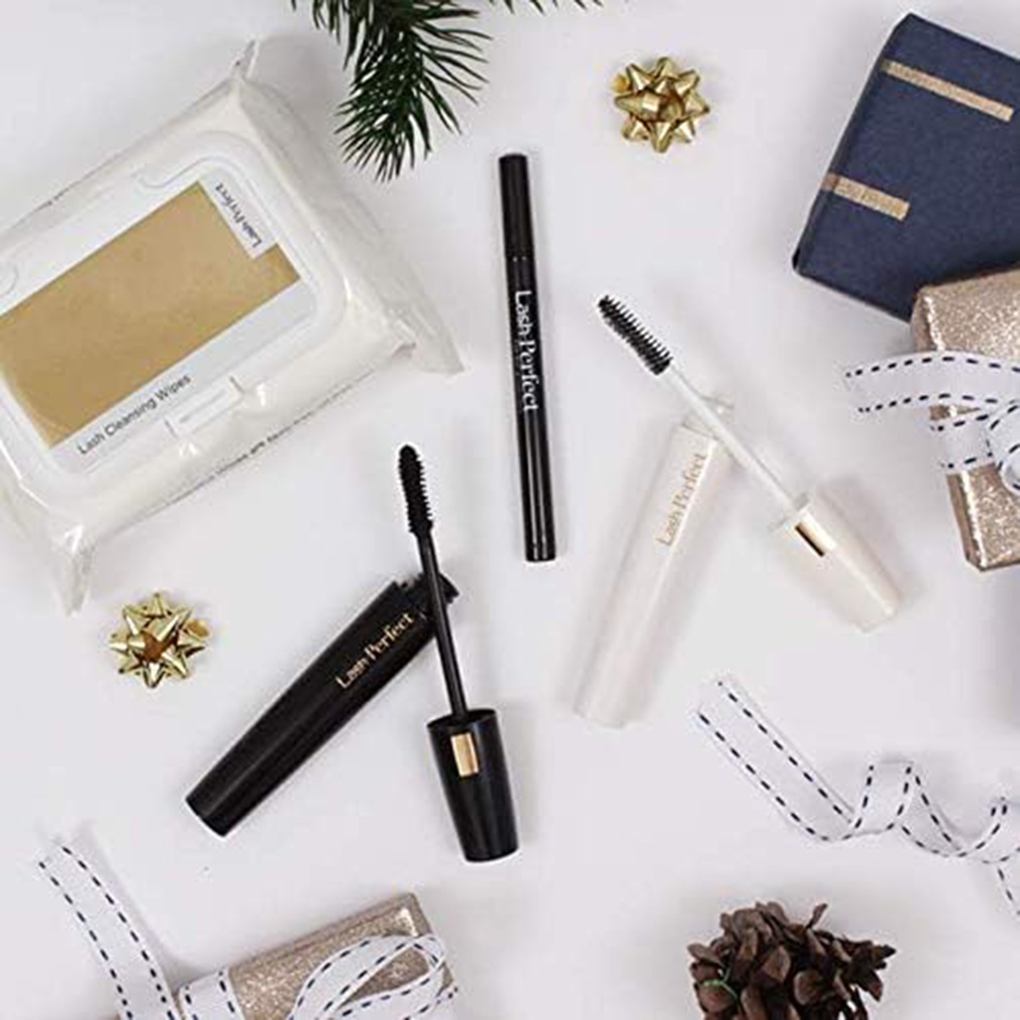 ماسكارا شفافة لمسة نهائية