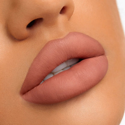 أحمر الشفاه السائل مات ألور غير اللامع