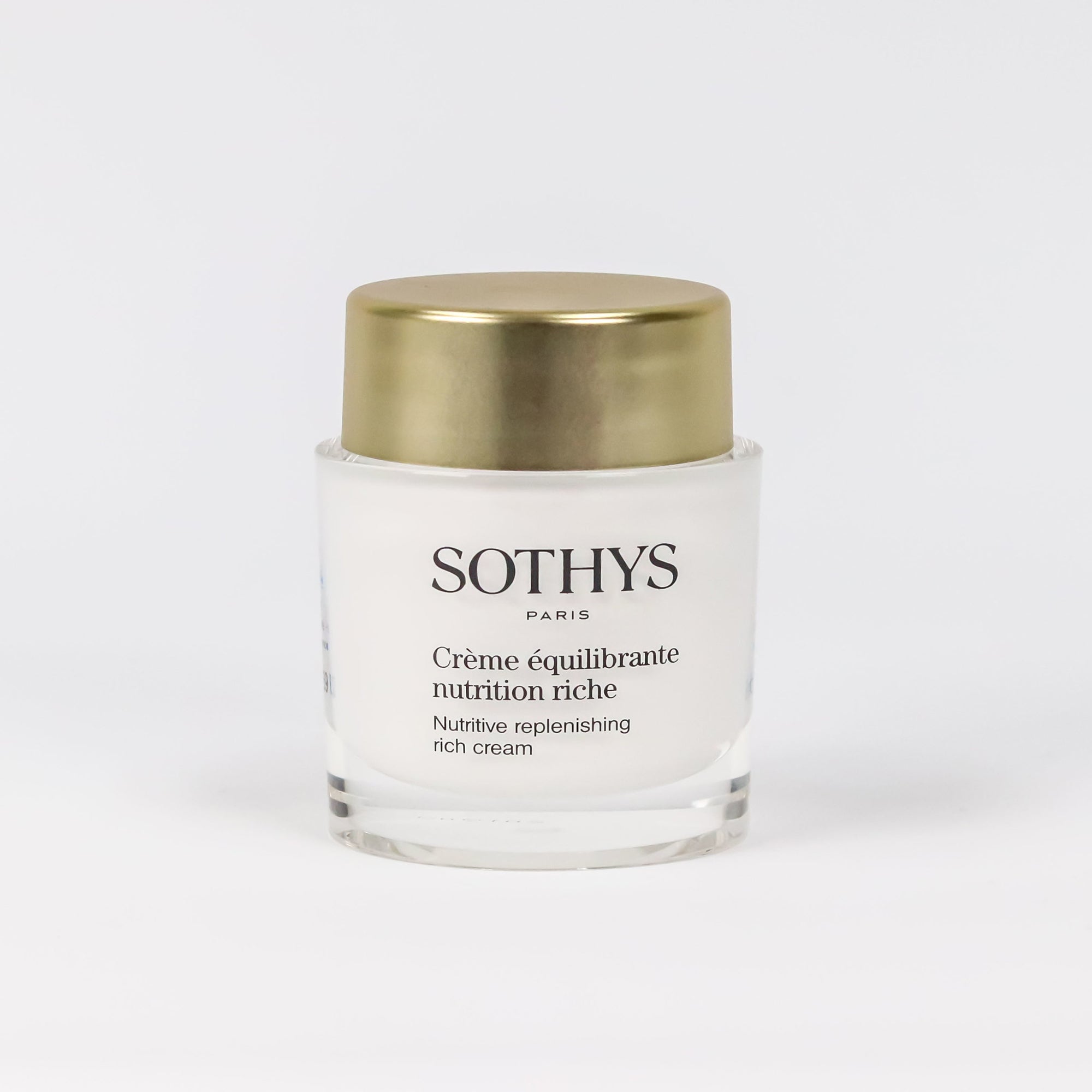 كريم غني نيوتريتف لتغذية البشرة