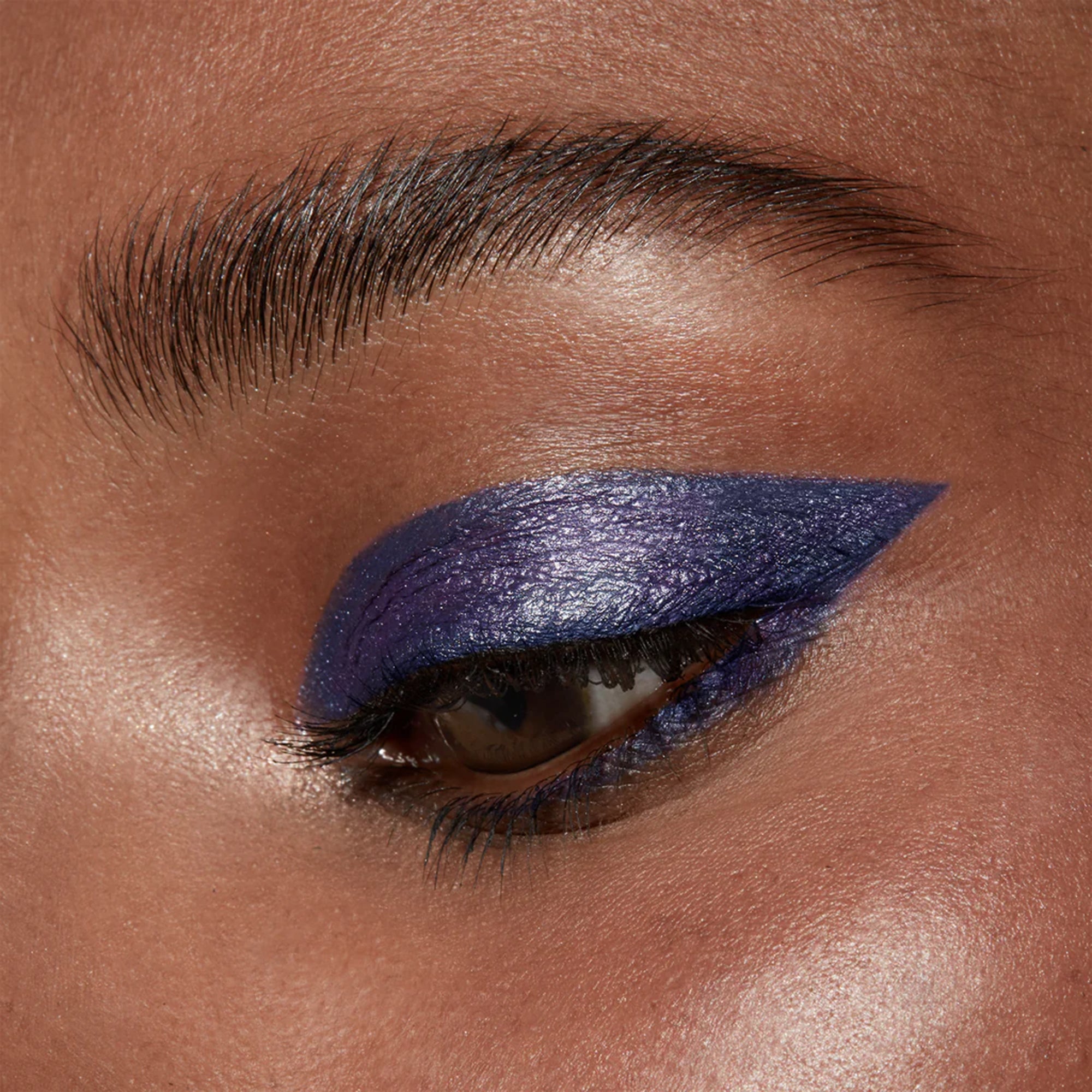 Shimmer &amp; Glow Liquid Eye Shadow