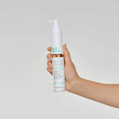 بخاخ تصفيف وأعطاء الشعر حجم